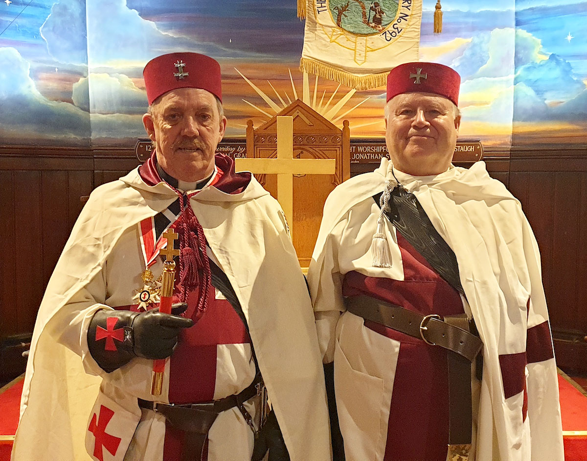 E.Kt. Les Fraser & Kt. Martin Klack